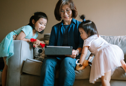 women on laptop