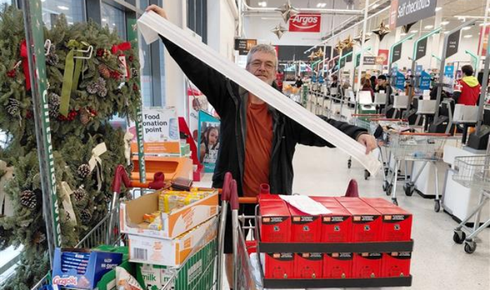 Volunteer buying items